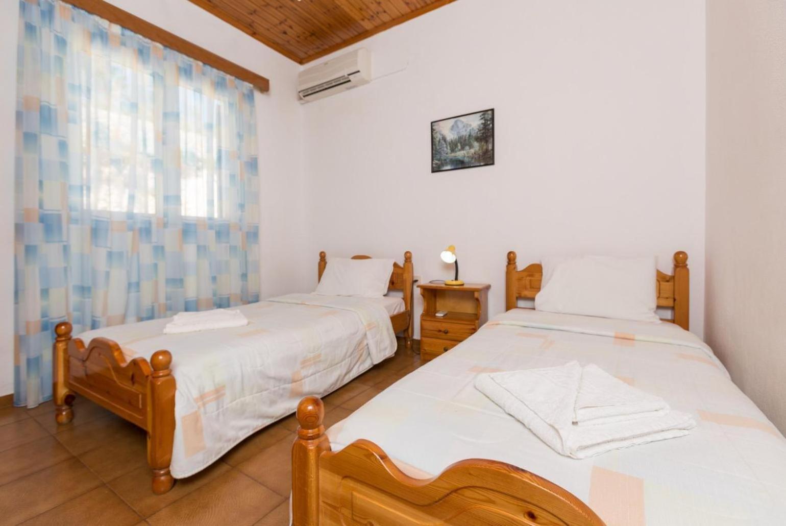 Dolphin Villa 1 Porto Ozias ภายนอก รูปภาพ