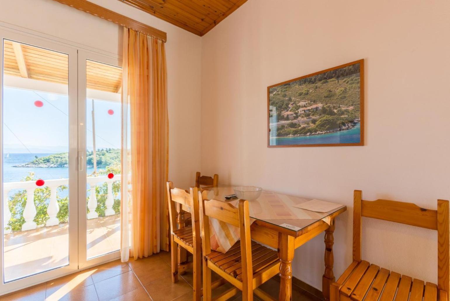 Dolphin Villa 1 Porto Ozias ภายนอก รูปภาพ
