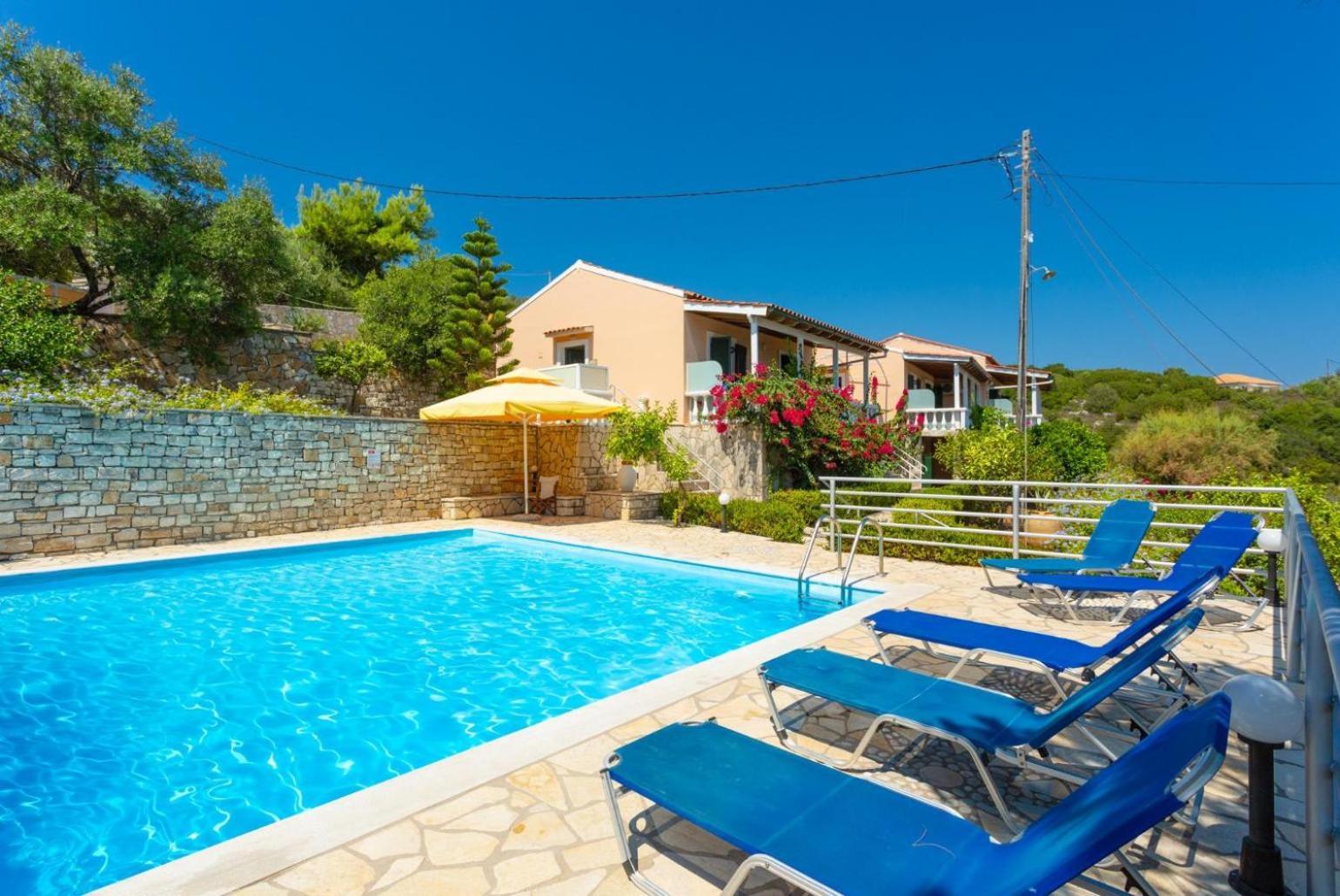 Dolphin Villa 1 Porto Ozias ภายนอก รูปภาพ