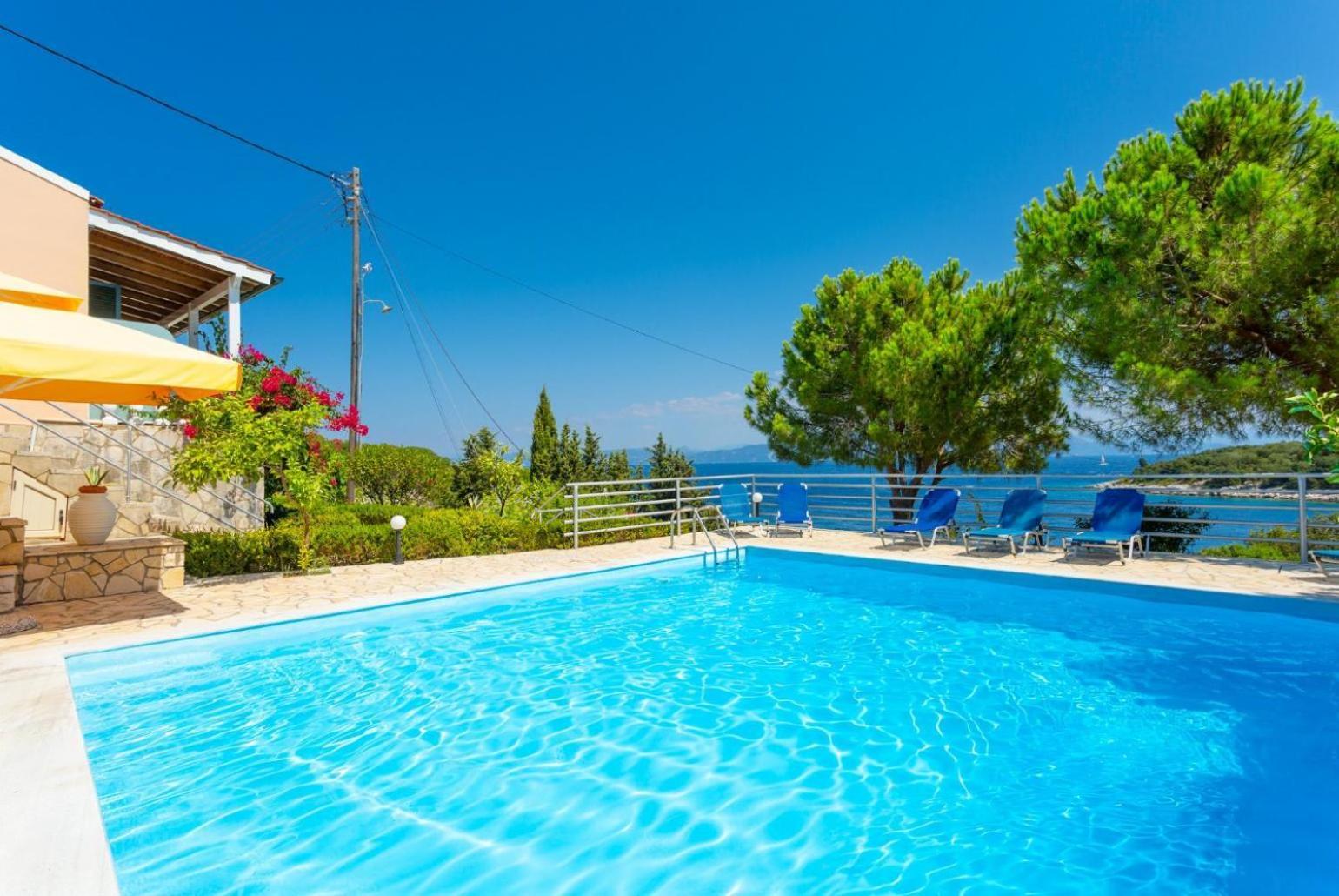 Dolphin Villa 1 Porto Ozias ภายนอก รูปภาพ